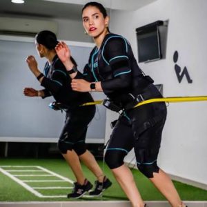 EMS برای لاغری و کاهش وزن؛ آیا تمرین ای ام اس واقعاً چربی میسوزاند؟